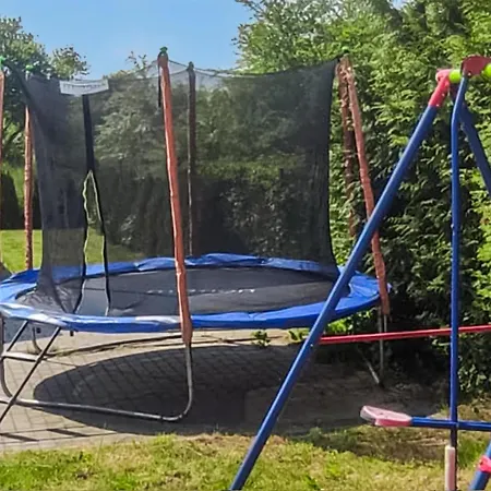 Stunning In Ustronie Morskie